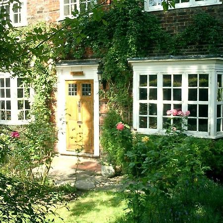 Bed and Breakfast Iolanthe London Exterior foto
